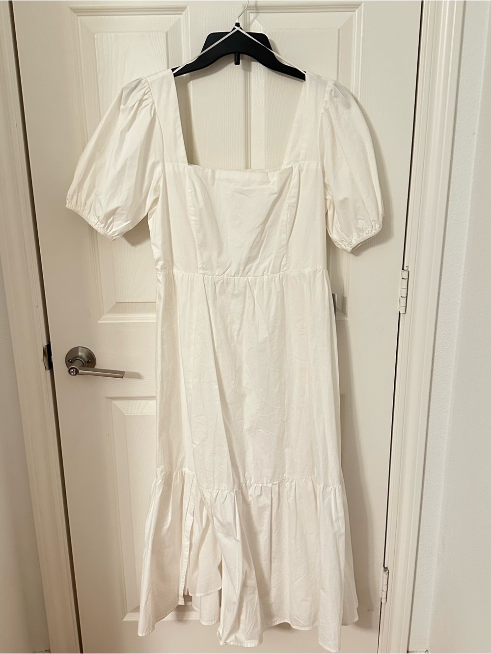 ASTR White Poplin Puff Sleeve Tiered Dress - Picture 2 of 12